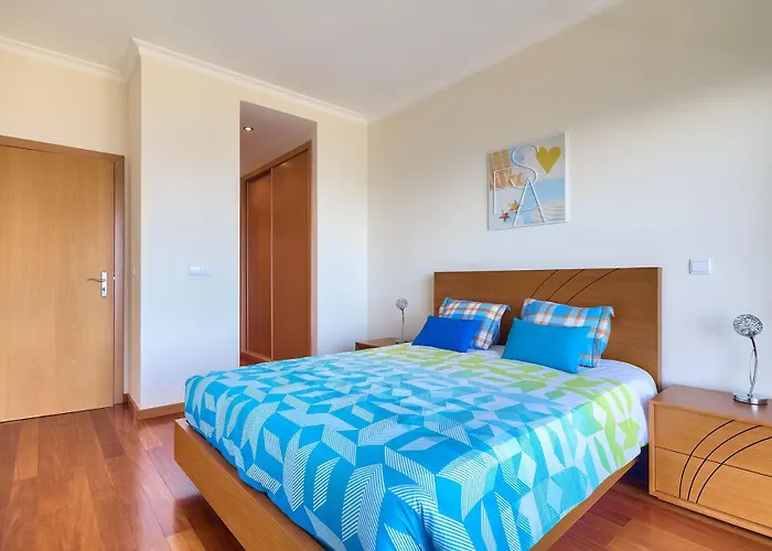 Araujo Da Costa By Hr Madeira