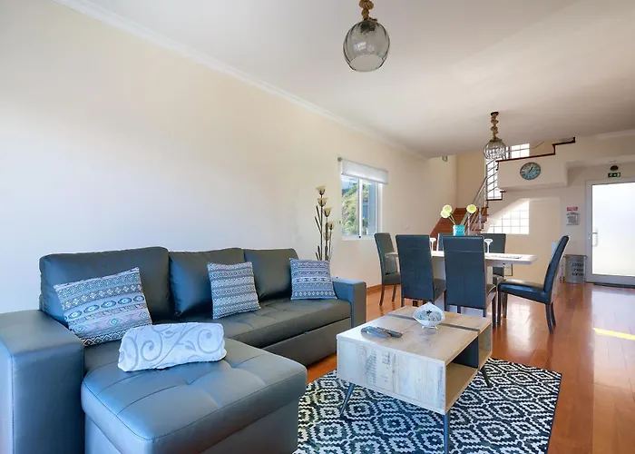 Araujo Da Costa By Hr Madeira * Canico (Madeira)